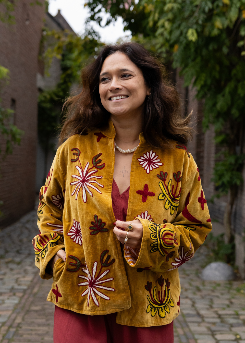 Have an eye on you - The Jacket