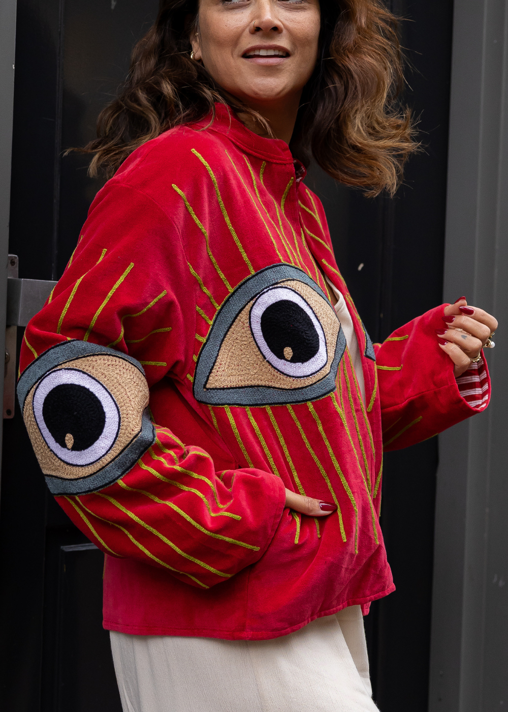 Have an eye on you - The Jacket